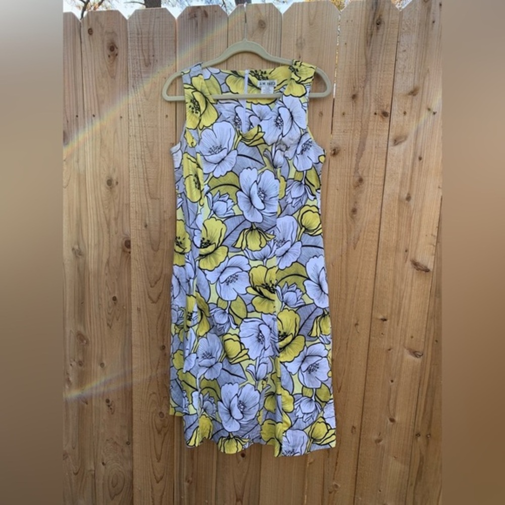 JW Treci A-Line Mini Dress 12 Yellow white Floral Sleeveless Crew Neck Zip‎